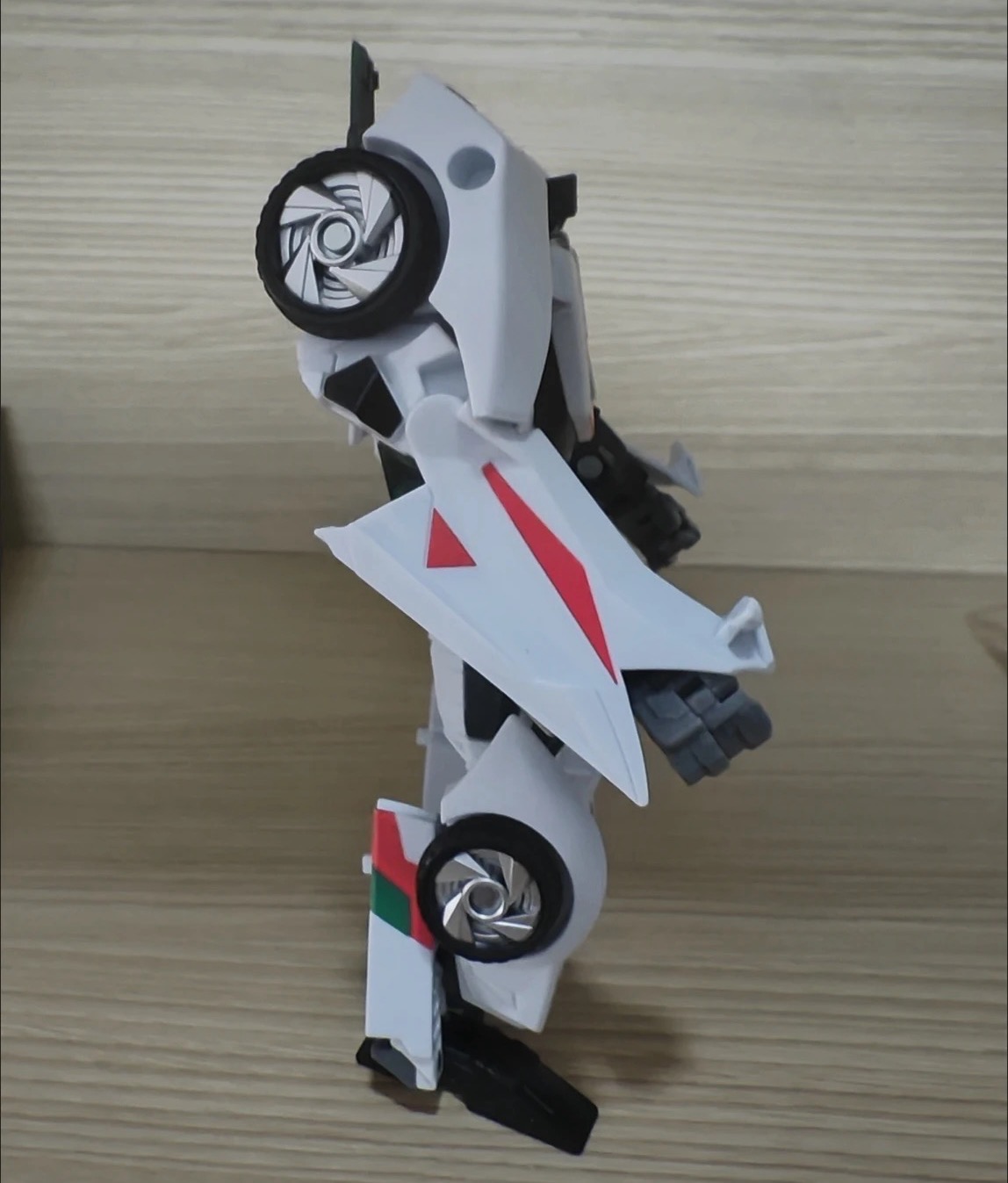 APC Transformation Toys IDW Wh - Robot Car Kit 评论和价格