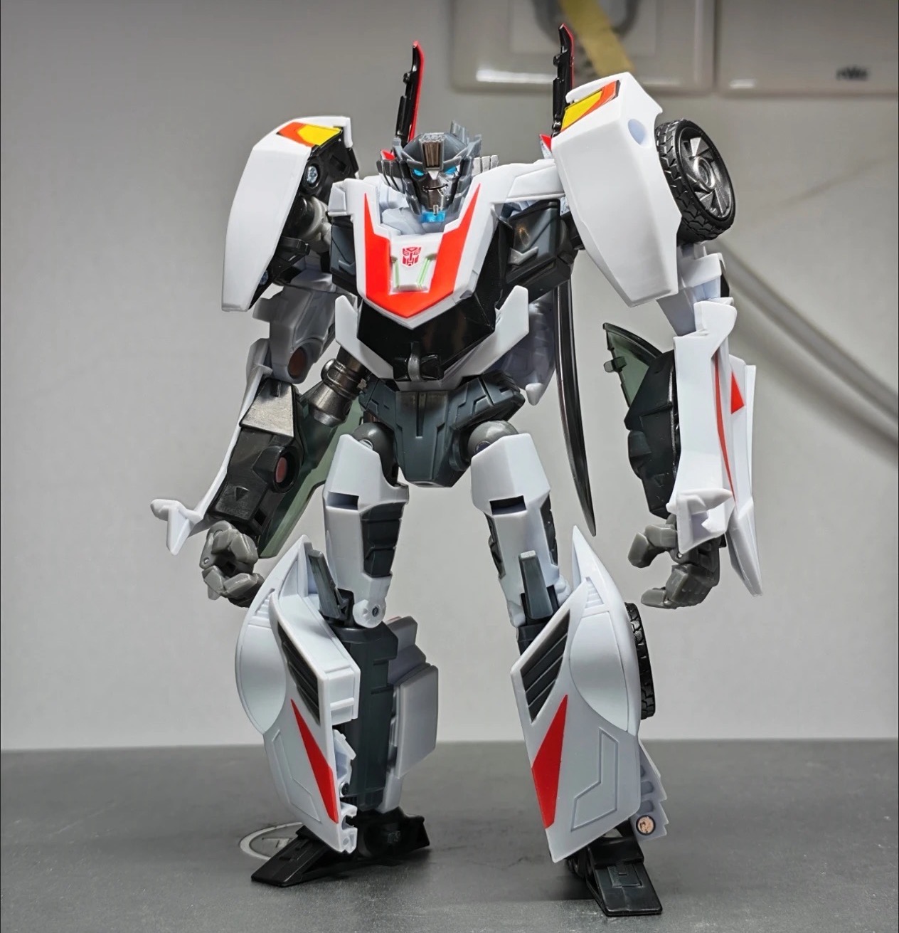 APC Transformation Toys IDW Wh - Robot Car Kit 评论和价格